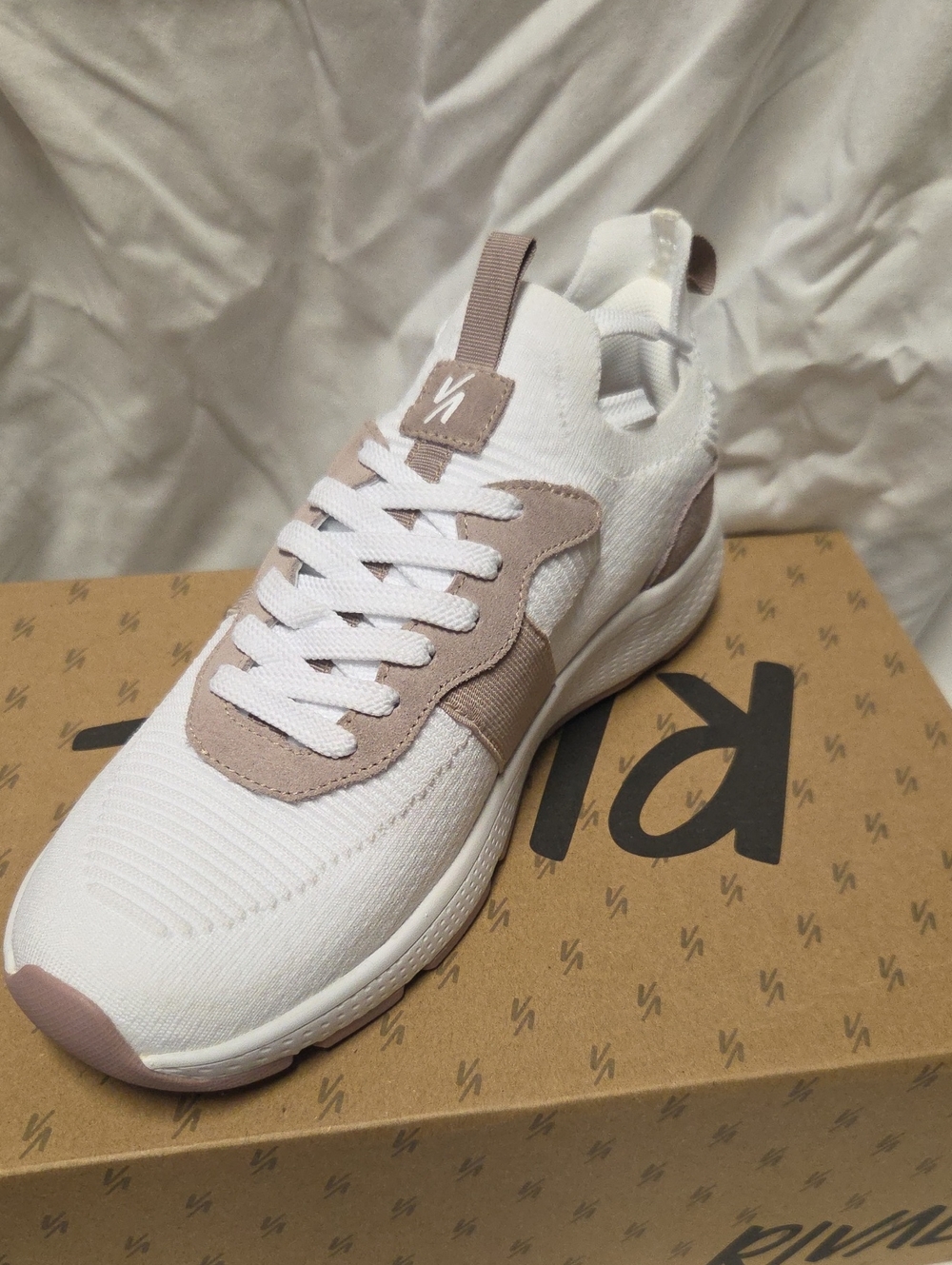 Rival Women's White and Blush Athletic Sneakers